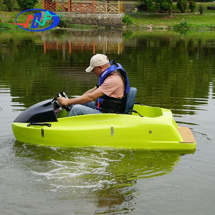 Dvoumístná elektrická kartová loď